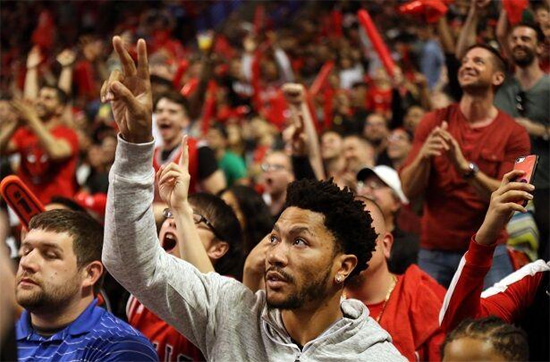 jiuyou网页登录-包含芝加哥公牛训练开放日,今夜止住颓势引欢呼,NBA季后赛在即,赛程密集仍需轮换的词条