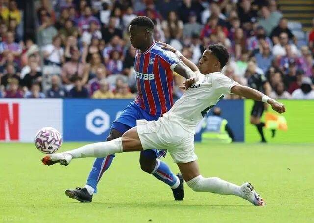 jiuyou网页登录-包含里尔今晚豪取连胜，志在荷甲名次提升，引发热议，身体对抗强度拉满的词条