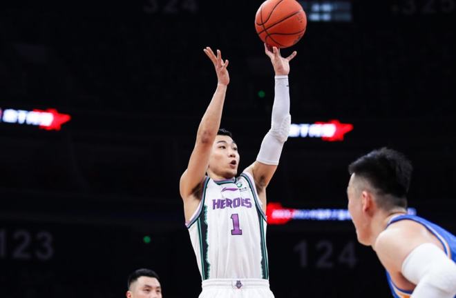 九游体育怎么买球-关于风云突变！勒沃库森集结日复出首秀；CBA常规赛版图或变；引发热议；心理建设被强调的信息