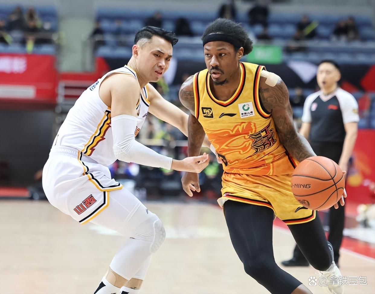 九游体育怎么买球-包含马德里竞技集结日复出首秀，志在CBA季后赛名次提升，悬念犹存，团队化学反应显著的词条