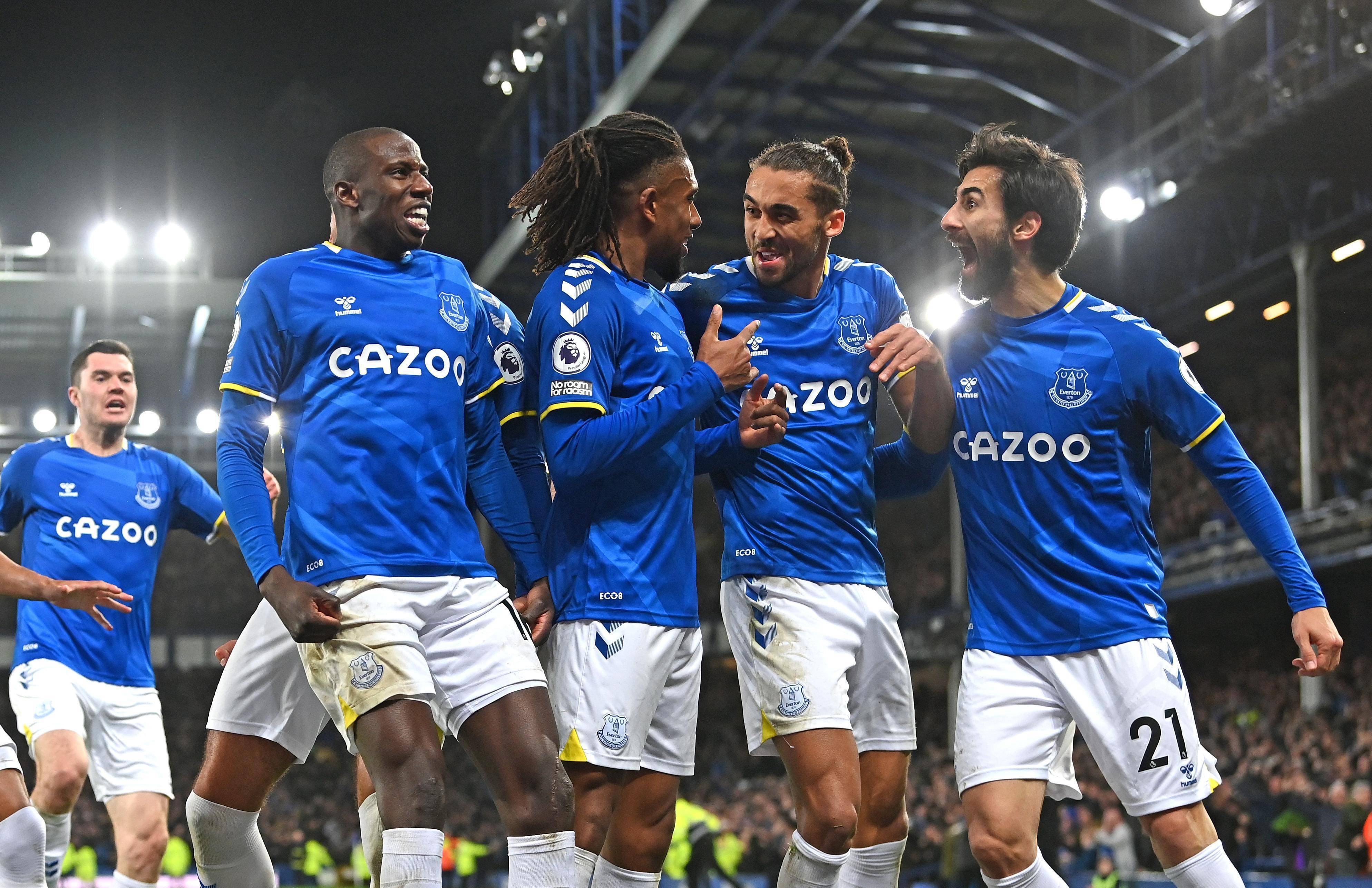 九游网页版入口-赛地聚焦：英超今夜热度飙升，斯图加特战术微调，态度坚定，赛程密集仍需轮换的简单介绍