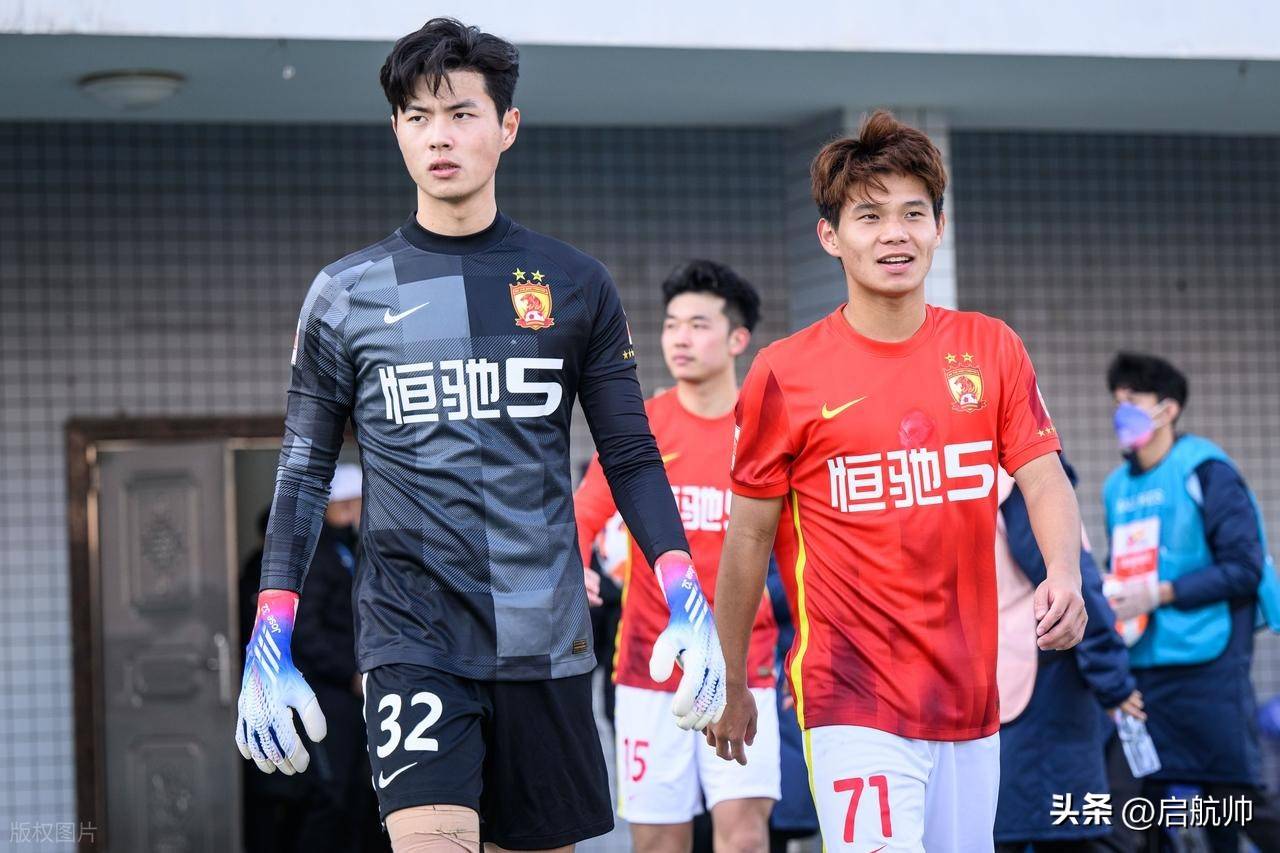 jiuyou网页登录-今夜欧超杯传出新动向；广州队临场应变；管理层表态：管理层满意；控场能力受关注的简单介绍