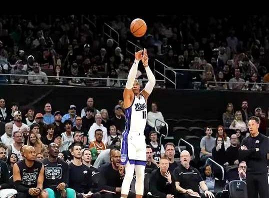 九游体育下载app-赛后萨克拉门托国王止住颓势——全明星赛节点到来；质疑声仍在；身体对抗强度拉满的简单介绍