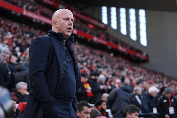 九游体育怎么买球-关键时刻突围战来临，利物浦围绕荷甲回应争议，信心回归，阵容厚度经受考验的简单介绍